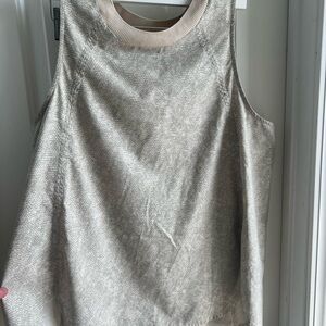 Athleta Elegant Cream Pattern Sleeveless Top